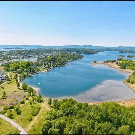 Apartment With Big Terrace And Private Garden! Feriehus Bjerkholmen